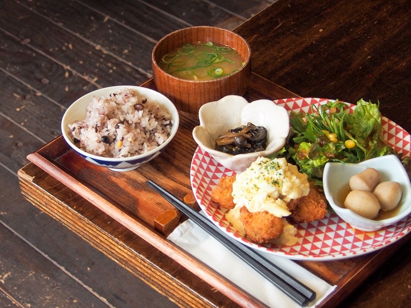 cafe太陽ノ塔 別館のおばんざいプレート